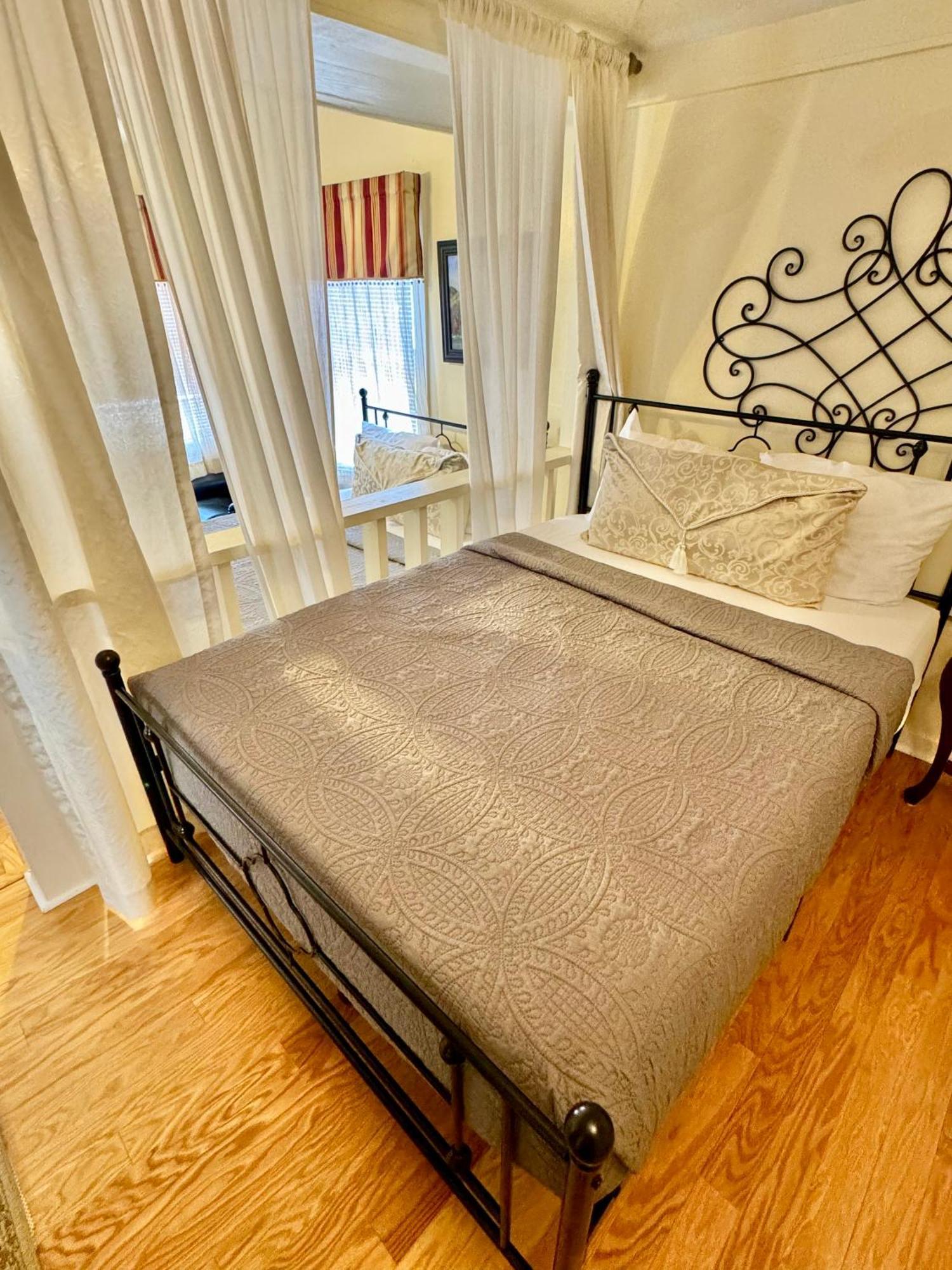 Riverbend Motel & Cabins Хелен Экстерьер фото